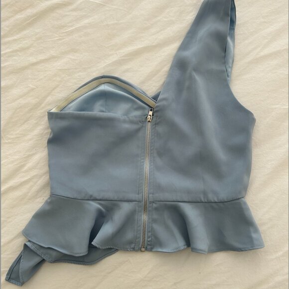 superdown Karlie One Shoulder Top - Picture 7 of 7